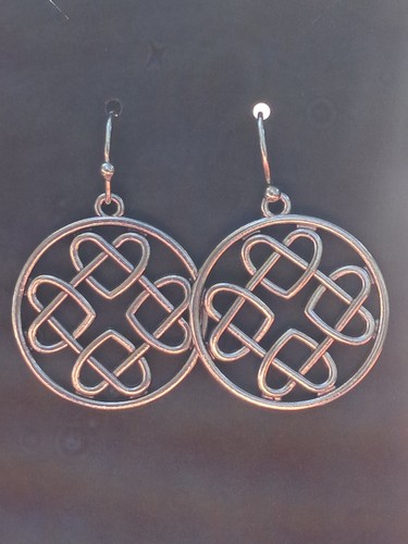 Silver tone celtic heart - tone,