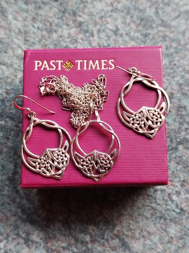 Sterling silver celtic knot - sterling,