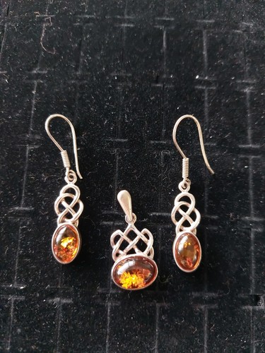 Matching set 925 stamped - 925,