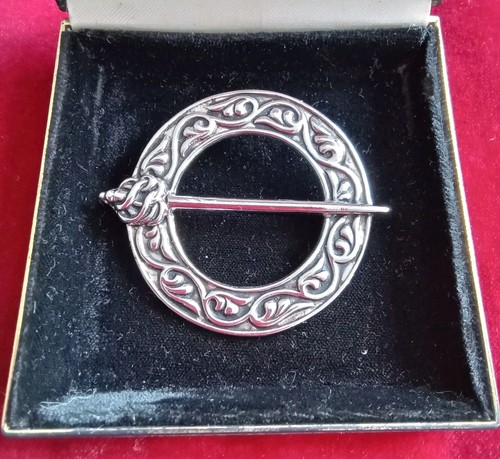 Vintage celtic silver tone - celtic,